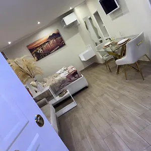 Apartment La Dimora Dei Sogni Sedil Capuano, Naples